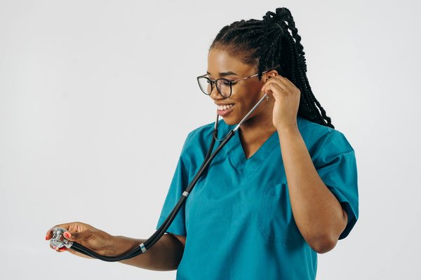 Revitalize your mind: exploring how digital detox enhances mental wellness and boosts productivity